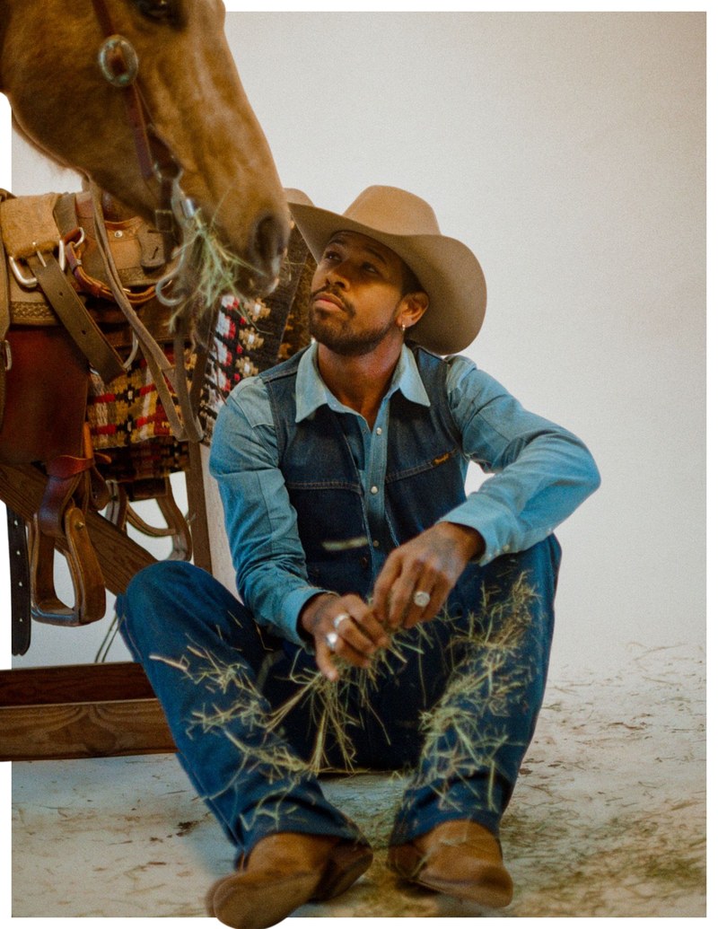 Angel White, Western Soul artist performing at The Gunter Hotel's Crystal Ballroom on August 8